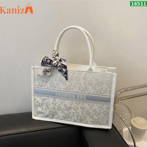 Buy Stylish Tote Bags for Women in Bangladesh
