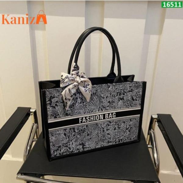 Buy Stylish Tote Bags for Women in Bangladesh